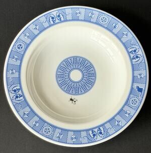 Calamityware Fly Shallow Bowls Set of 4 Porcelain Soup Salad Don Moyer WITH BOX